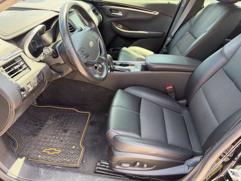 Used 2014 Chevrolet Impala LT w/ Convenience Package FWD image 14