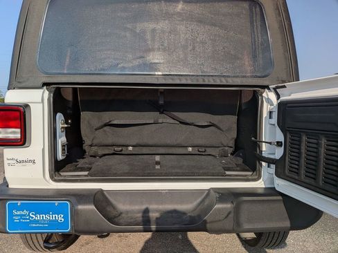 Used 2023 Jeep Wrangler Sport S image 25