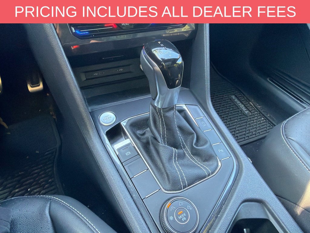 Used 2024 Volkswagen Tiguan SE R-Line AWD/4WD image 16