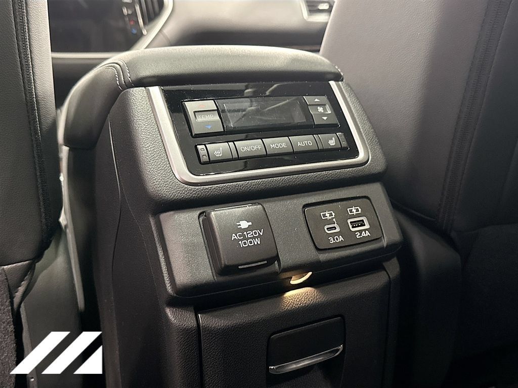 Used 2025 Subaru Ascent Touring AWD/4WD image 28