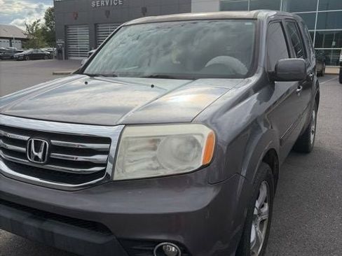 Used 2014 Honda Pilot EX image 2