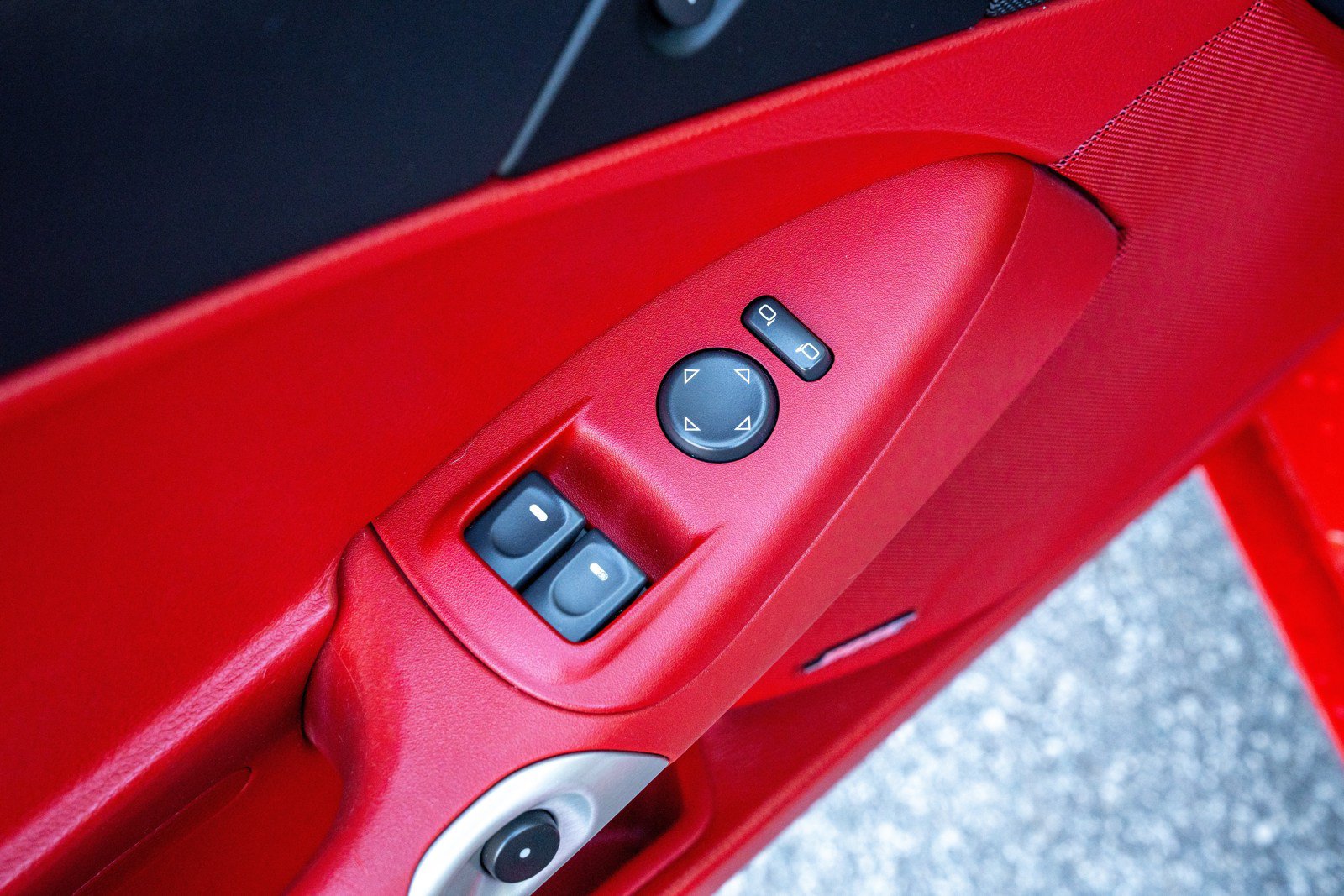 Used 2012 Chevrolet Corvette Grand Sport w/ 3LT Preferred Equipment Group RWD image 13