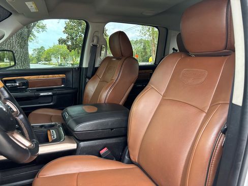 Used 2016 RAM 1500 Laramie Longhorn w/ Convenience Group AWD/4WD image 15