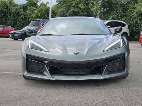 Used 2023 Chevrolet Corvette Z06 w/ Stealth Interior Trim Package RWD image 2