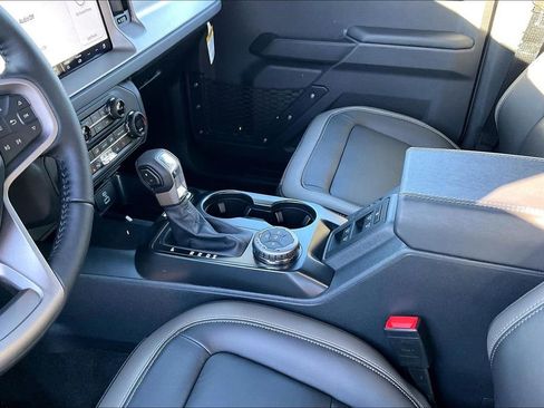 New 2025 Ford Bronco Outer Banks image 8