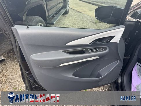 Used 2020 Chevrolet Bolt LT image 9