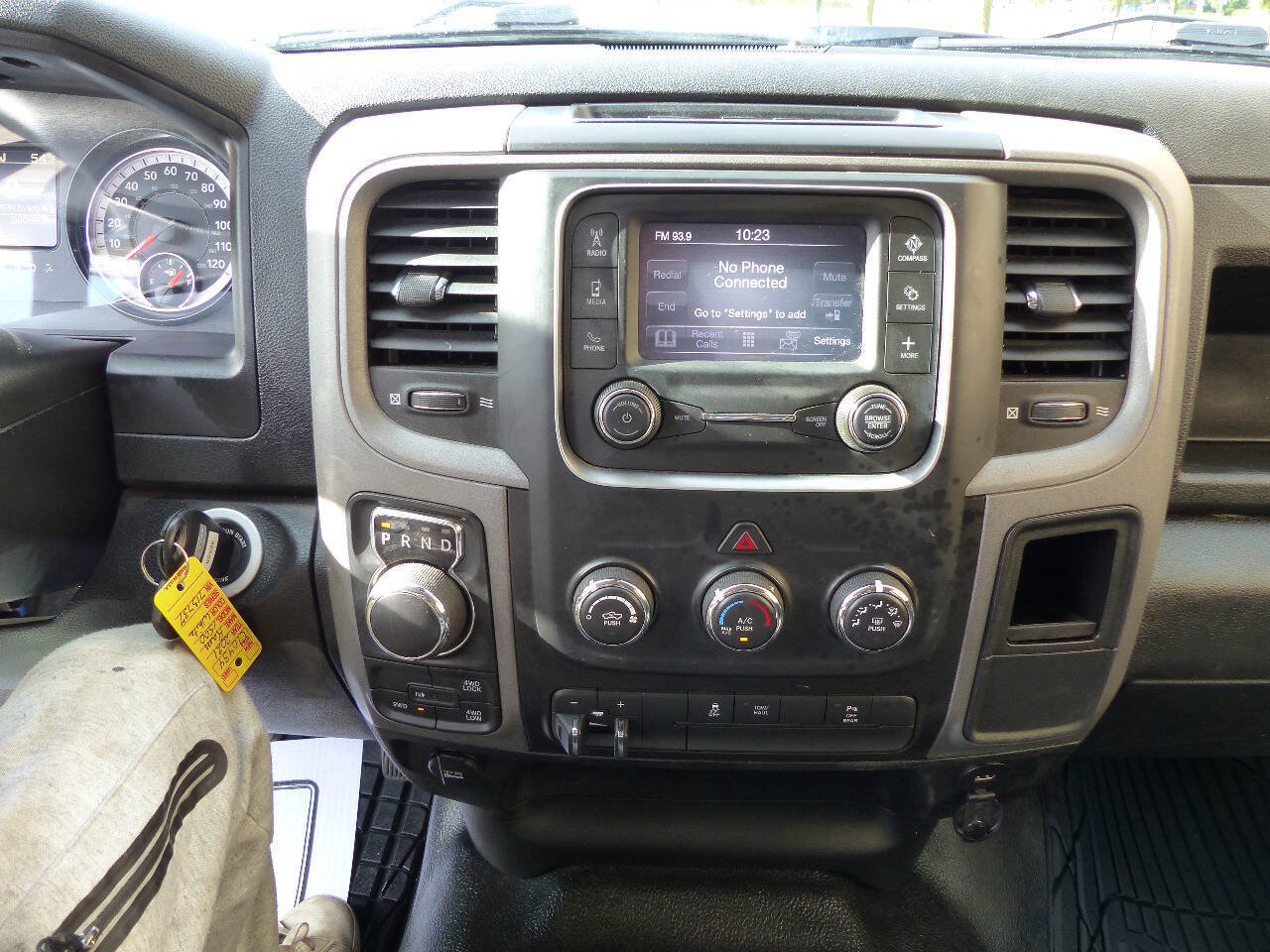 Used 2021 RAM 1500 Tradesman w/ Chrome Appearance Group AWD/4WD image 30