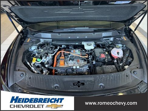 Used 2024 Chevrolet Equinox EV LT FWD image 9