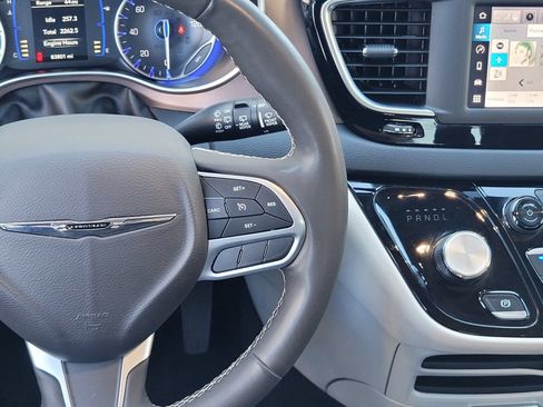 Used 2024 Chrysler Voyager LX FWD image 14