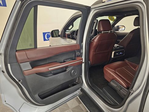 Used 2022 Ford Expedition Max Limited AWD/4WD image 31