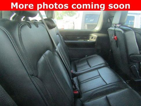 Used 2025 Jeep Wagoneer L Series II AWD/4WD image 13