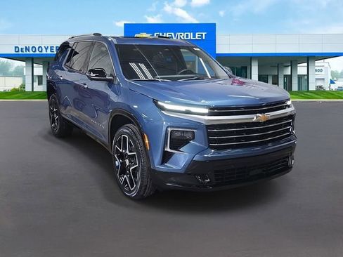 New 2026 Chevrolet Traverse High Country w/ LPO, Floor Liner Package image 4