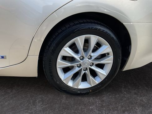 Used 2014 Lexus ES 300h FWD image 7
