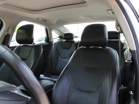 Used 2014 Ford Fusion Titanium FWD image 17