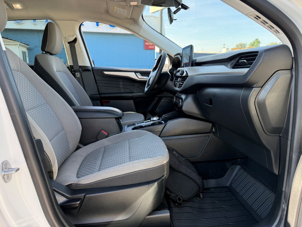 Used 2021 Ford Escape SE FWD image 22