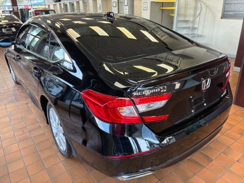 Used 2021 Honda Accord Sport image 7