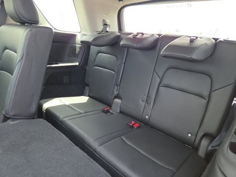 Used 2023 Nissan Pathfinder SL AWD/4WD image 13