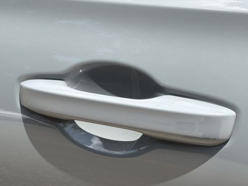 Used 2026 Honda HR-V EX-L image 31