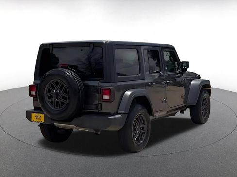 Used 2025 Jeep Wrangler Unlimited Sport AWD/4WD image 14