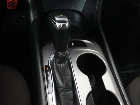 Used 2020 Chevrolet Malibu LS image 40