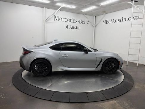 Used 2023 Toyota GR86 Premium RWD image 8