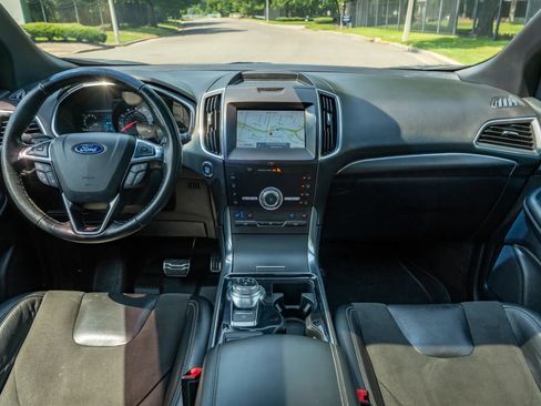 Used 2020 Ford Edge ST w/ Equipment Group 401A AWD/4WD image 17