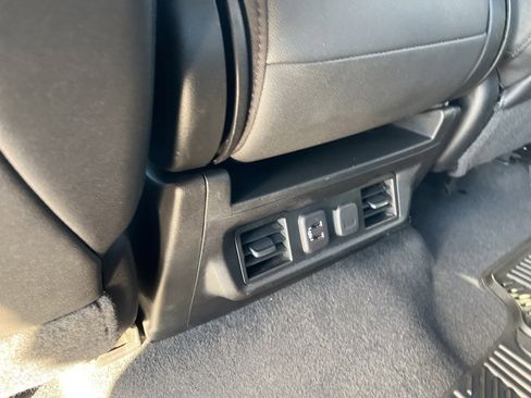 Used 2023 Chevrolet Silverado 2500 LTZ image 13