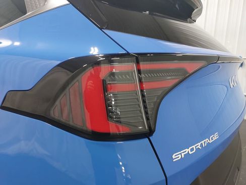 New 2026 Kia Sportage EX image 35