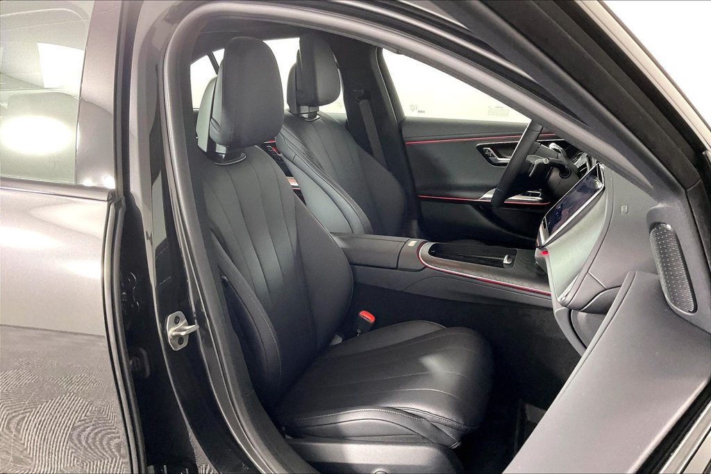 Used 2026 Mercedes-Benz E 350 4MATIC Sedan image 7