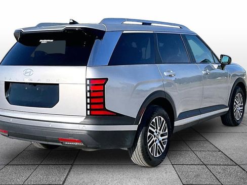 Used 2026 Hyundai Palisade SEL FWD image 11