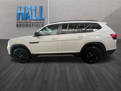New 2026 Volkswagen Atlas Peak Edition AWD/4WD image 2