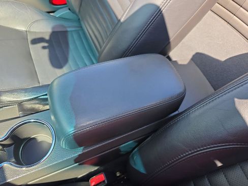 Used 2002 Ford Thunderbird RWD image 26