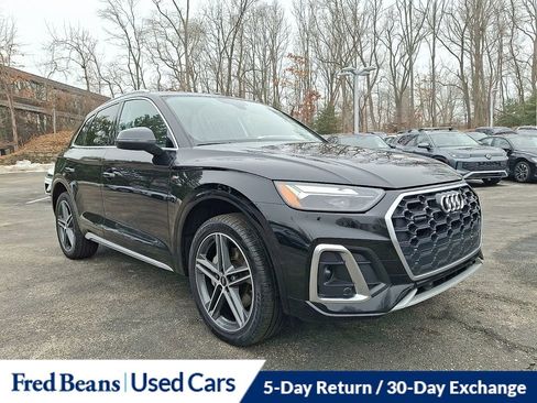 Used 2023 Audi Q5 e Premium Plus w/ Premium Plus Package image 1