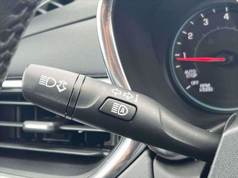 Used 2022 Chevrolet Equinox LT image 23