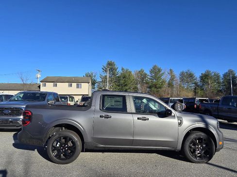 New 2025 Ford Maverick XLT w/ XLT Luxury Package AWD/4WD image 3
