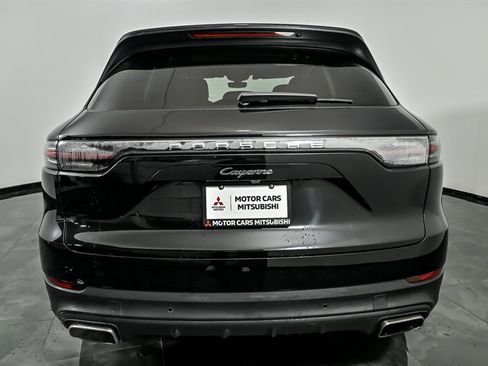 Used 2020 Porsche Cayenne AWD/4WD image 8