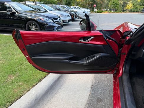 Used 2016 MAZDA MX-5 Miata Grand Touring RWD image 15
