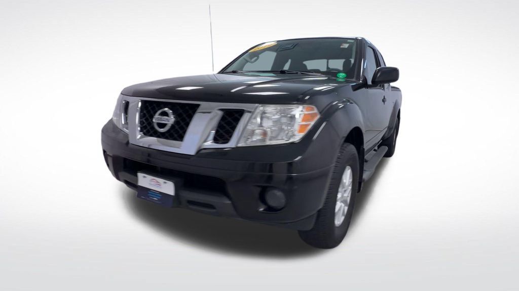 Used 2019 Nissan Frontier SV AWD/4WD image 3