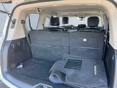 Used 2022 Nissan Armada SL w/ Captain's Chairs Package image 14