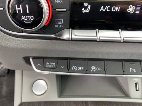 Used 2022 Audi Q5 2.0T Premium Plus image 14