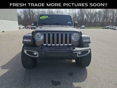 Used 2018 Jeep Wrangler Unlimited Sahara image 8