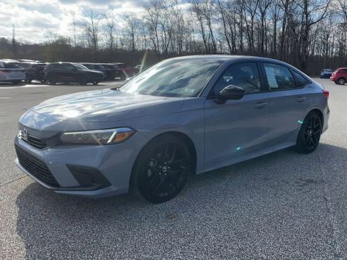 Certified 2024 Honda Civic Sport image 5