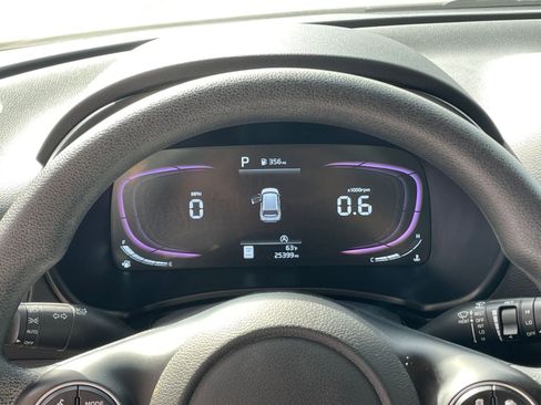 Used 2025 Kia Soul LX w/ LX Technology Package image 38