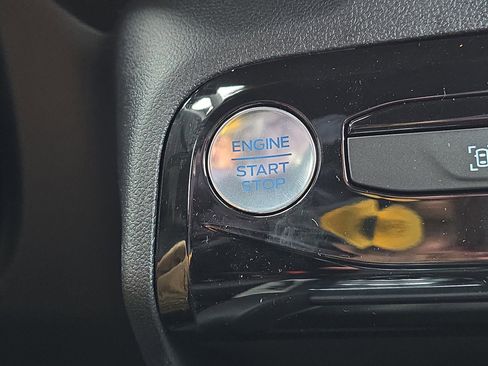 New 2026 Ford Escape ST-Line Select w/ Equipment Group 401A image 21