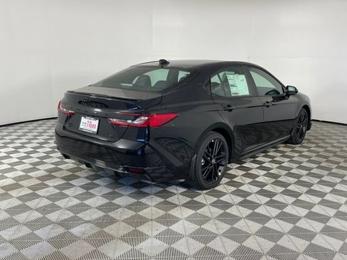 New 2026 Toyota Camry Hybrid AWD/4WD image 9