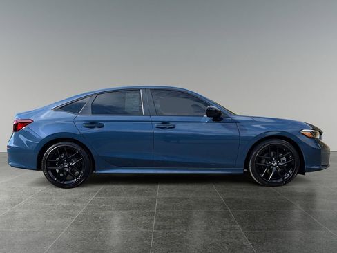 Used 2025 Honda Civic Sport image 9