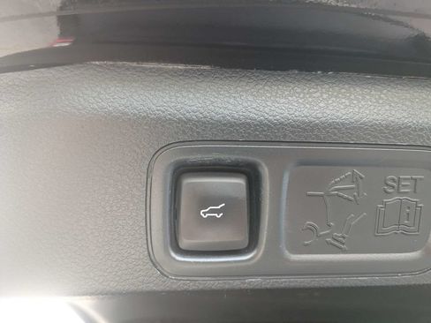 Used 2019 Ford Expedition Limited RWD image 14