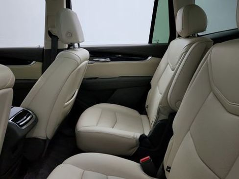 Certified 2023 Cadillac XT6 Premium Luxury image 19