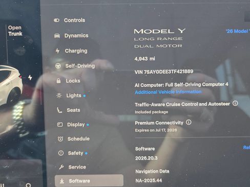 Used 2026 Tesla Model Y AWD image 12