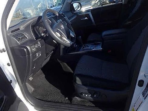 Used 2024 Toyota 4Runner SR5 AWD/4WD image 6